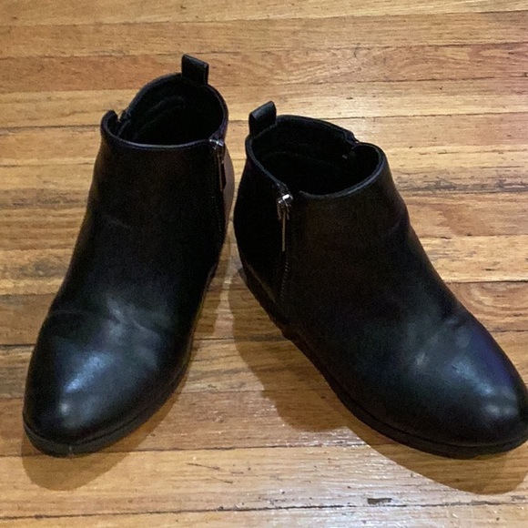 Leather boots - Picture 1 of 9